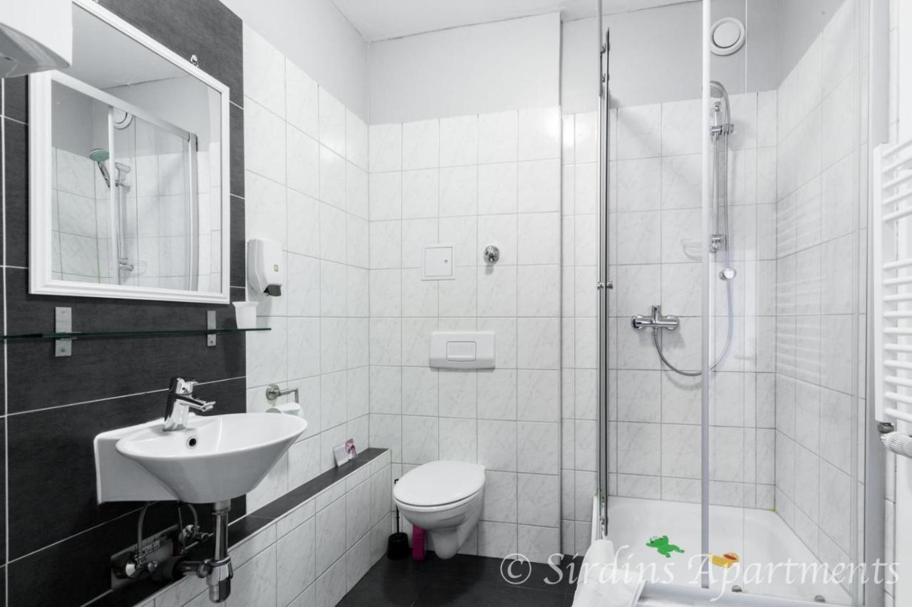 Big Fancy Apartments City Center ベルリン エクステリア 写真