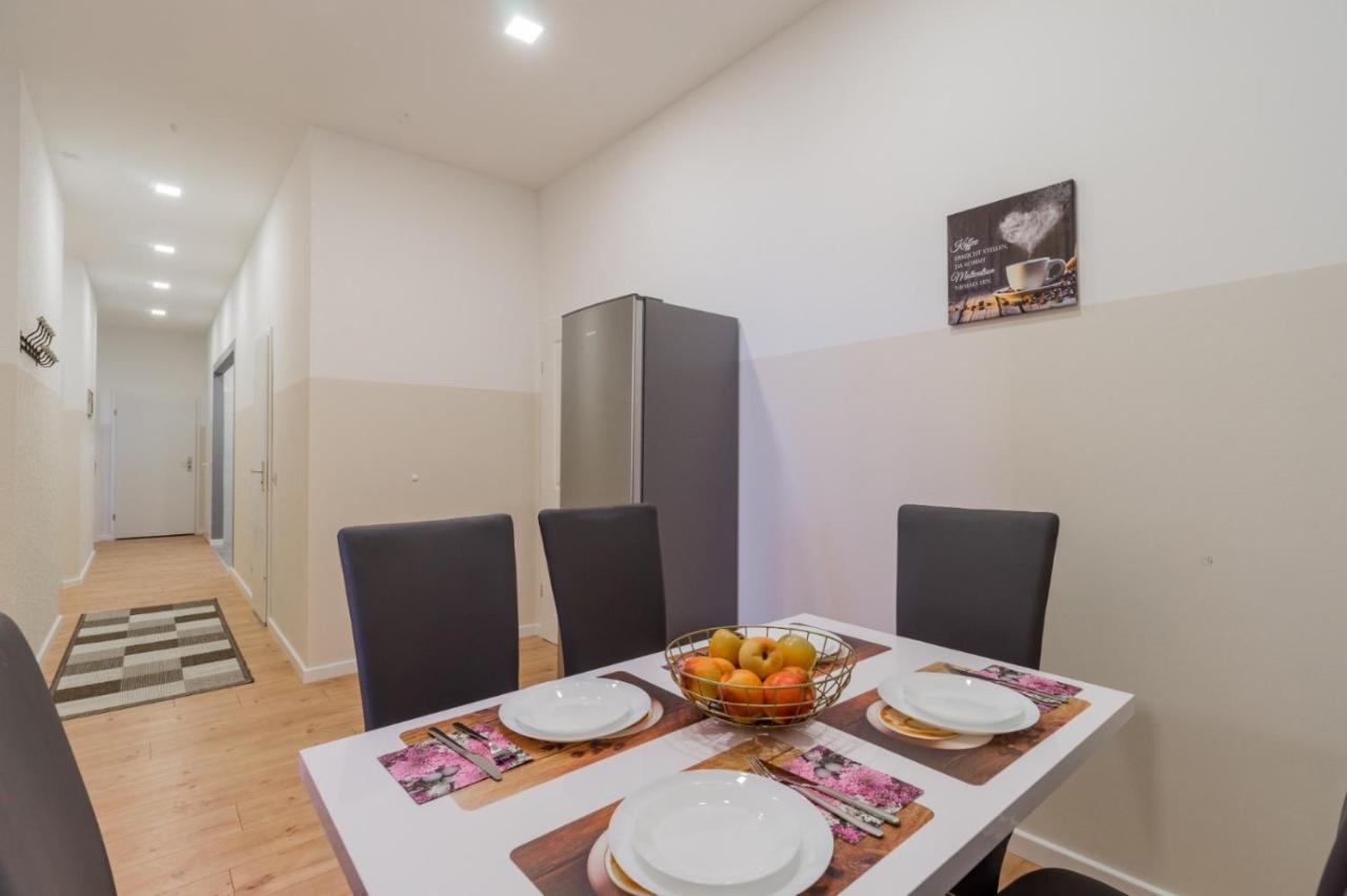 Big Fancy Apartments City Center ベルリン エクステリア 写真