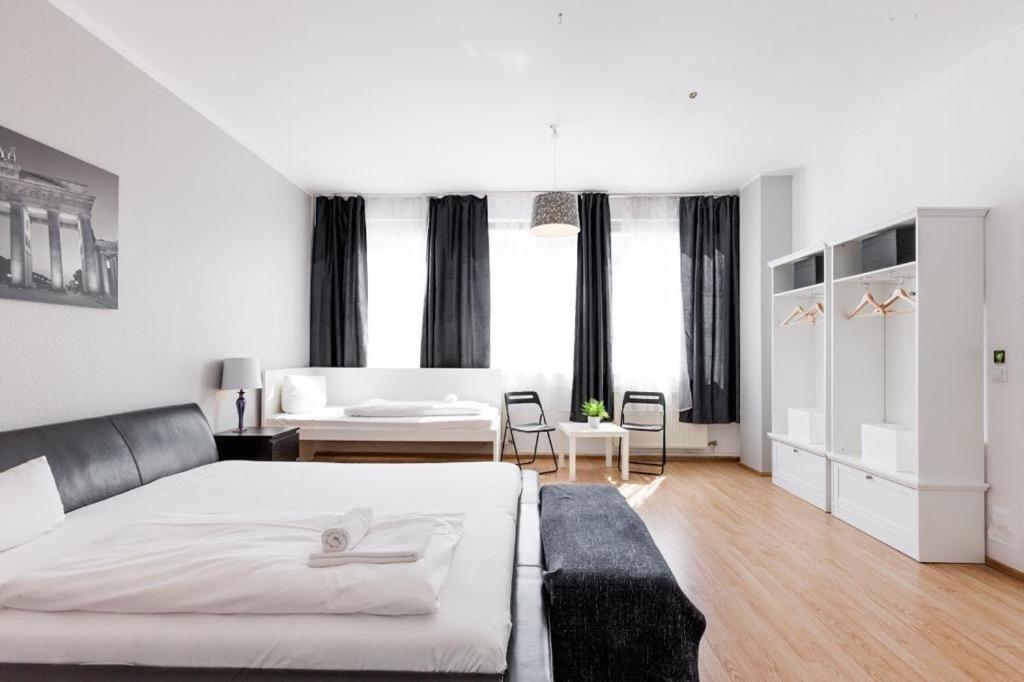 Big Fancy Apartments City Center ベルリン エクステリア 写真