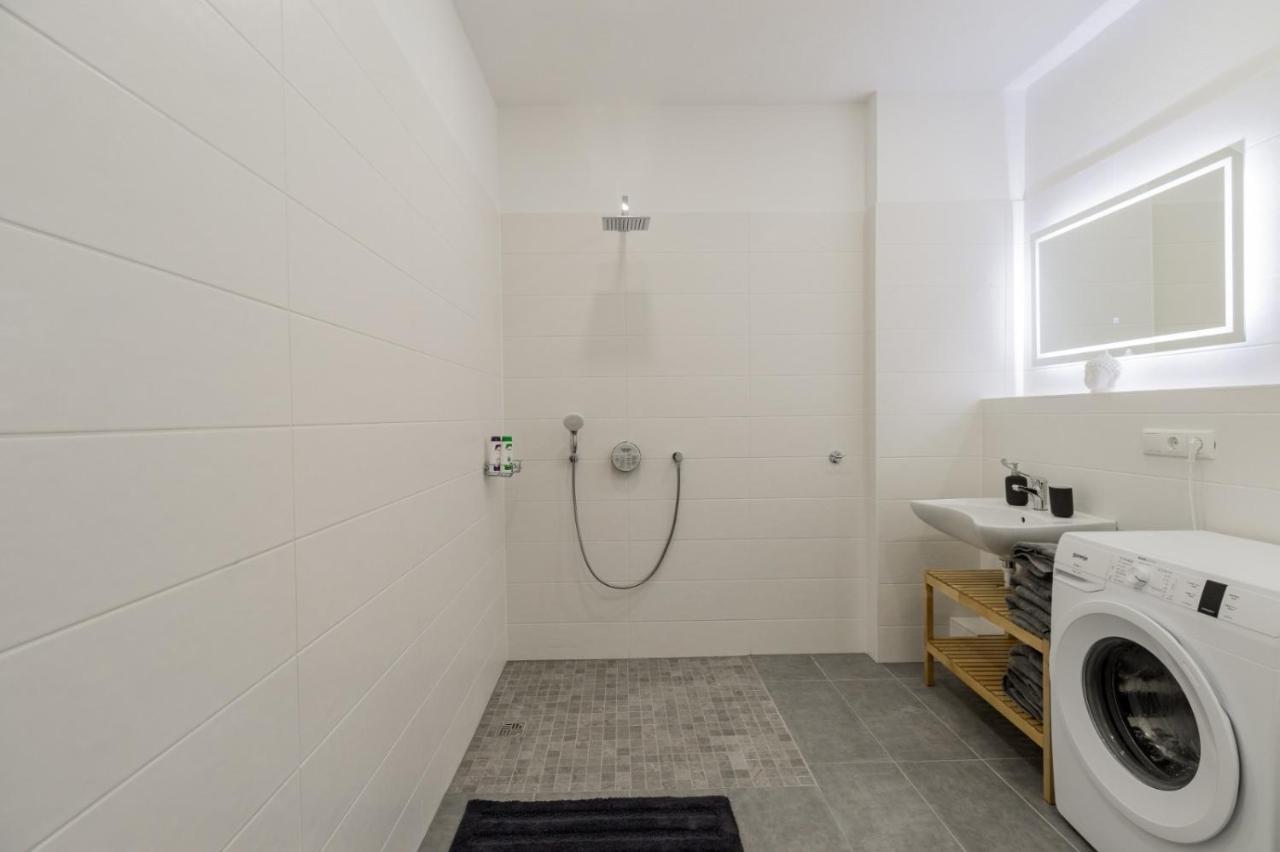 Big Fancy Apartments City Center ベルリン エクステリア 写真