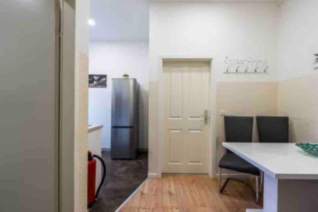 Big Fancy Apartments City Center ベルリン エクステリア 写真